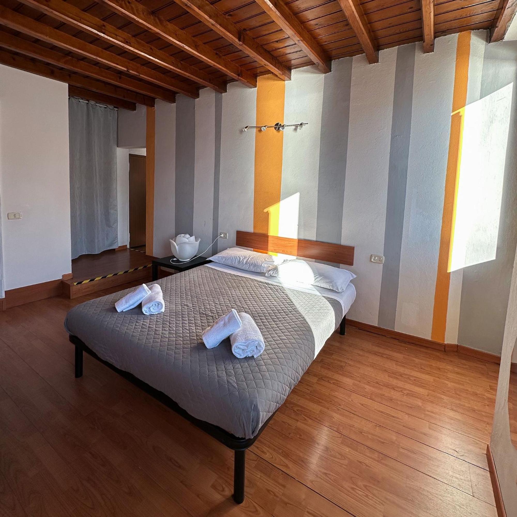 Renzo E Lucia Lake View Apartment Oliveto Lario Exterior foto