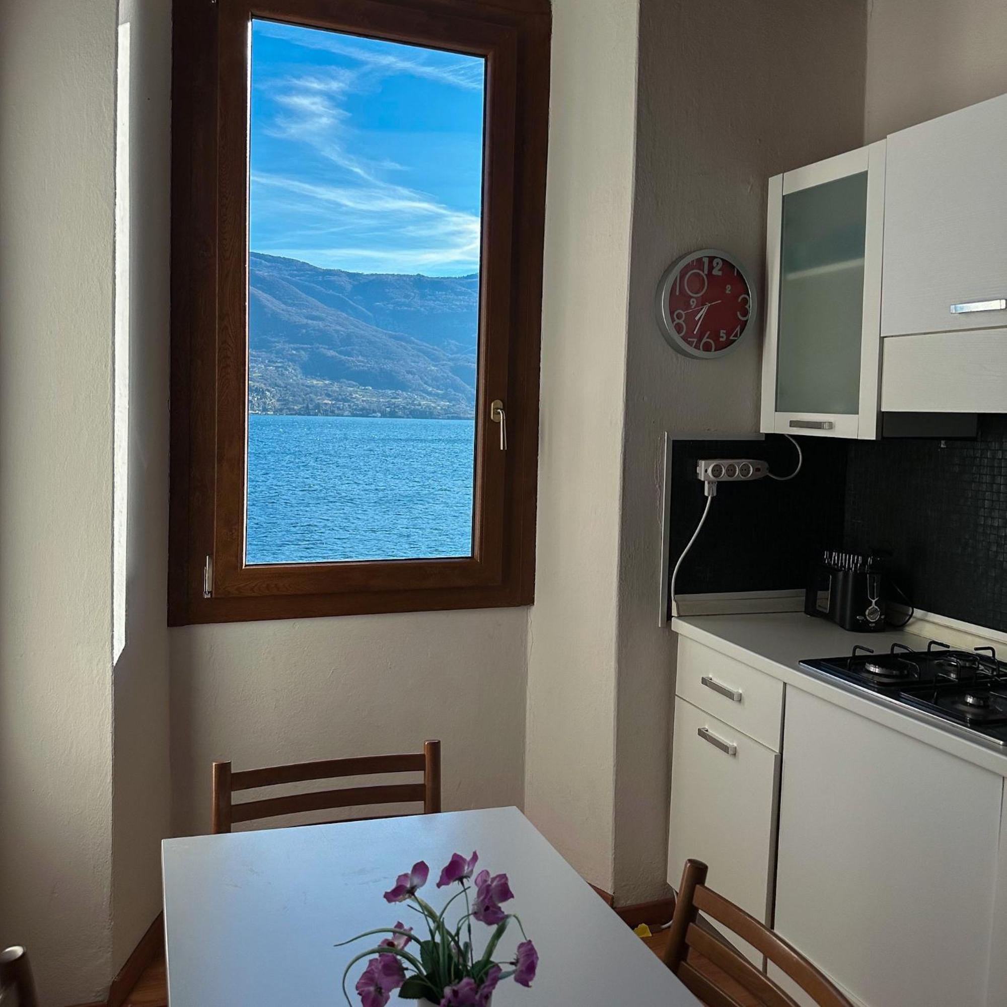Renzo E Lucia Lake View Apartment Oliveto Lario Exterior foto