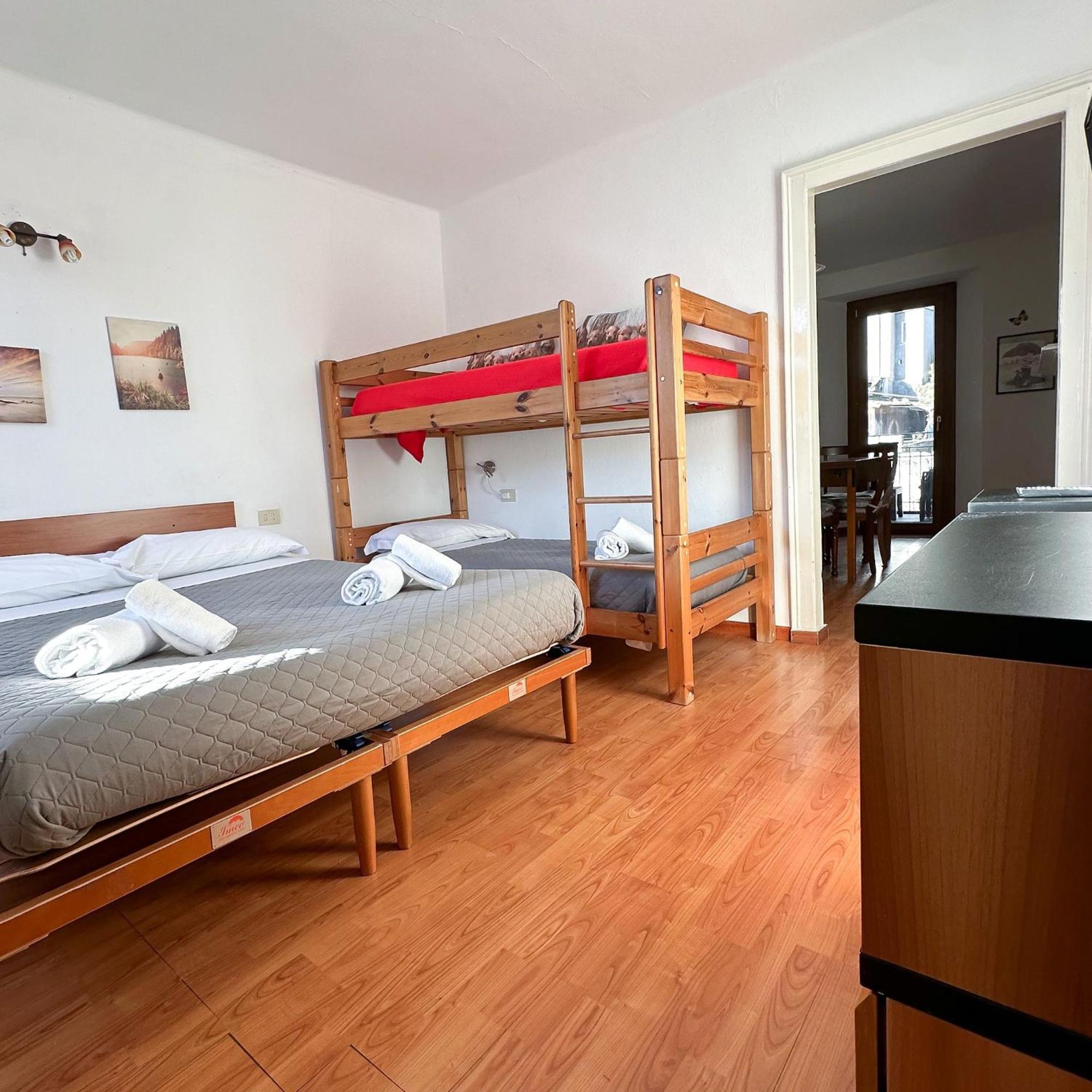 Renzo E Lucia Lake View Apartment Oliveto Lario Zimmer foto